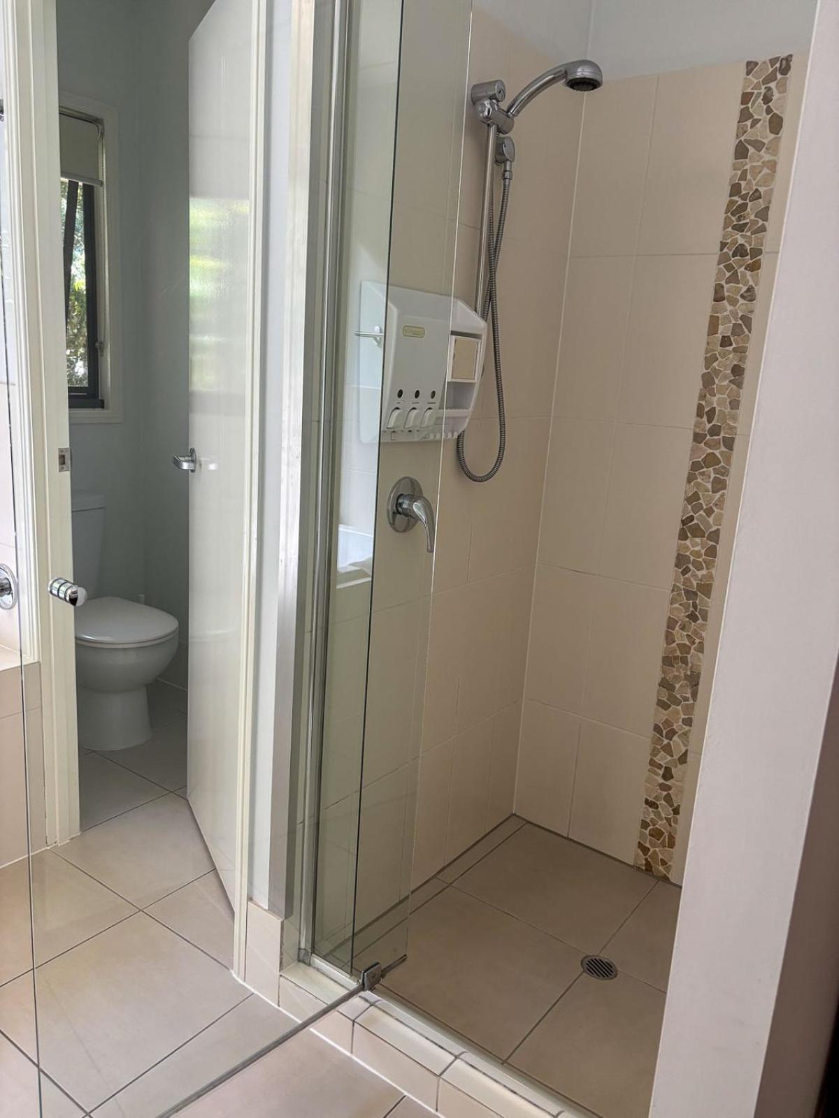 Tranquil Getaways On Obi Maleny Hotell Rom bilde
